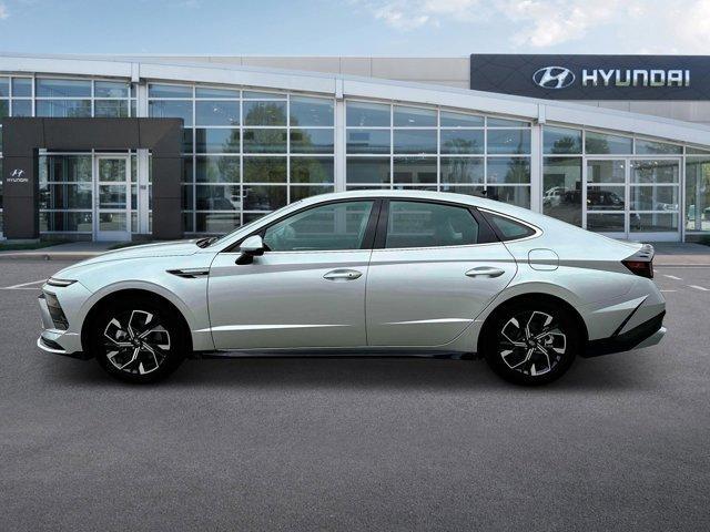 new 2024 Hyundai Sonata car, priced at $27,900