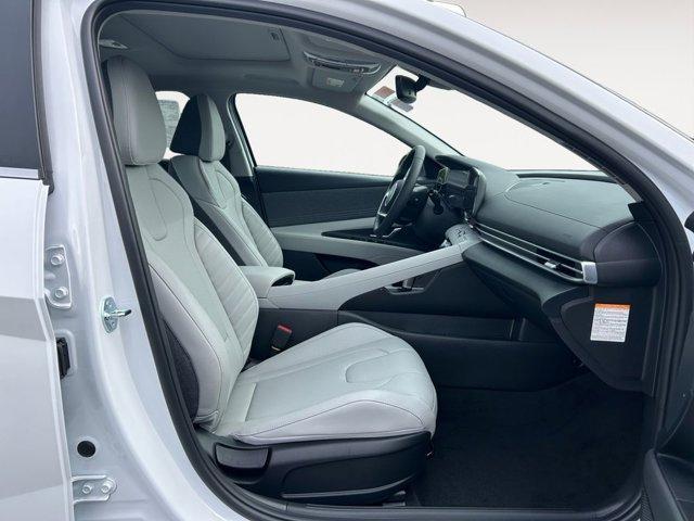 new 2025 Hyundai ELANTRA HEV car, priced at $31,900