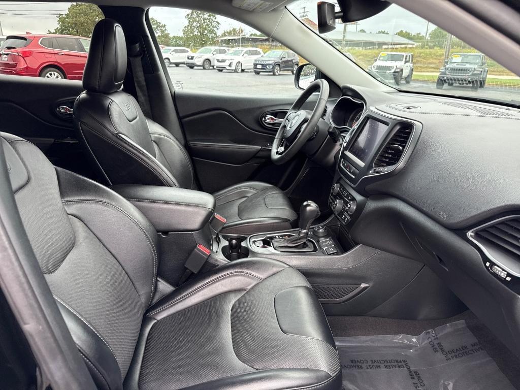 used 2023 Jeep Cherokee car, priced at $26,810