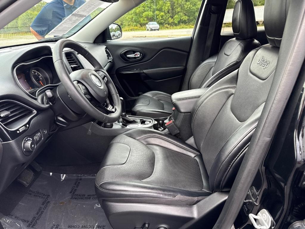 used 2023 Jeep Cherokee car, priced at $26,810