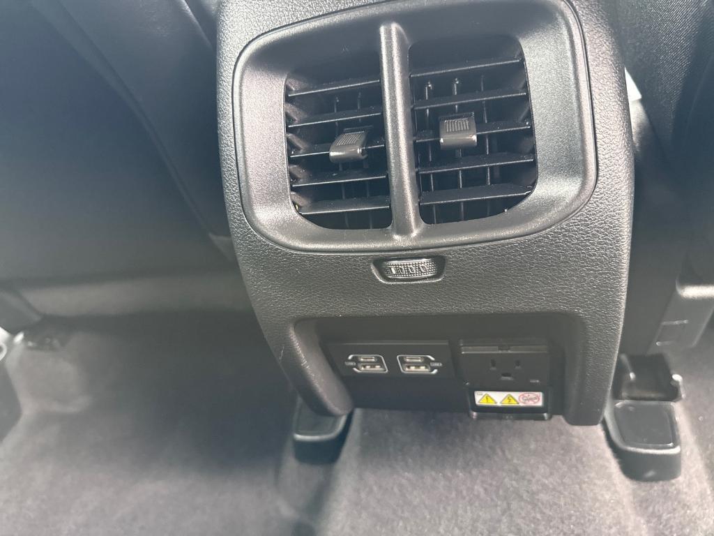 used 2023 Jeep Cherokee car, priced at $26,810