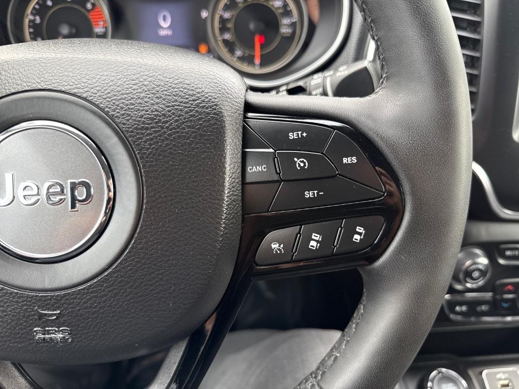 used 2023 Jeep Cherokee car, priced at $26,810