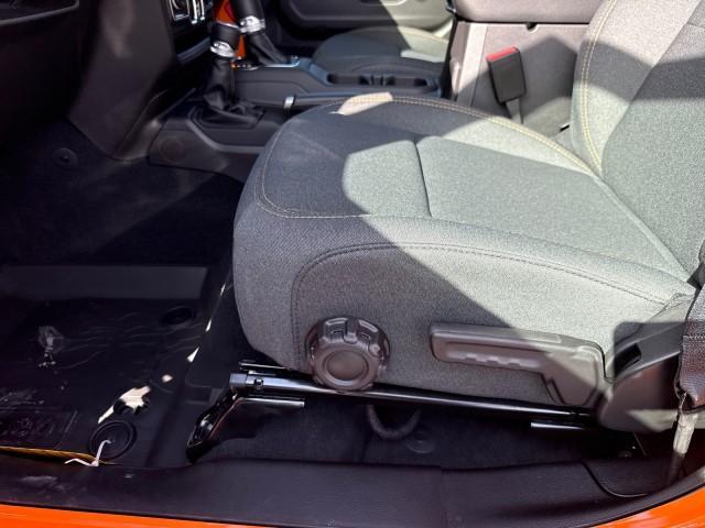 new 2025 Jeep Wrangler car