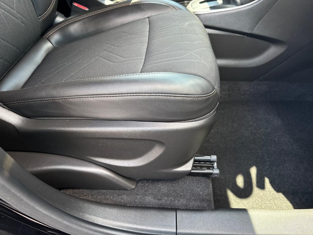 used 2022 Chevrolet Trax car, priced at $21,634