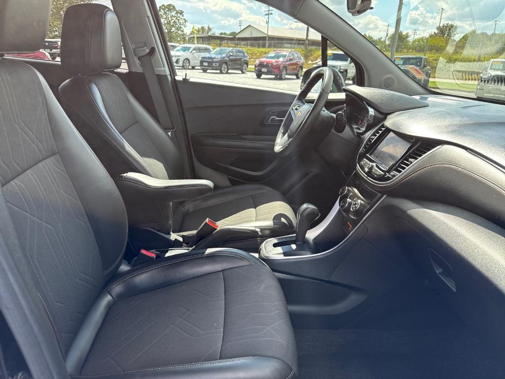 used 2022 Chevrolet Trax car, priced at $21,634