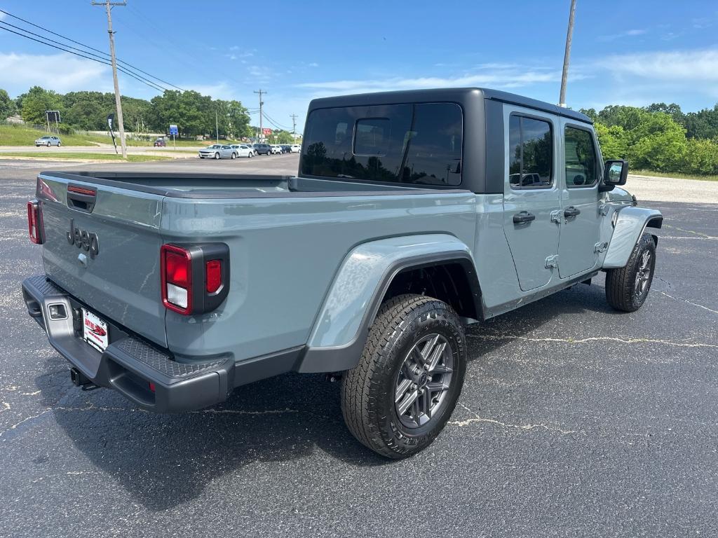 new 2025 Jeep Gladiator car, priced at $50,345