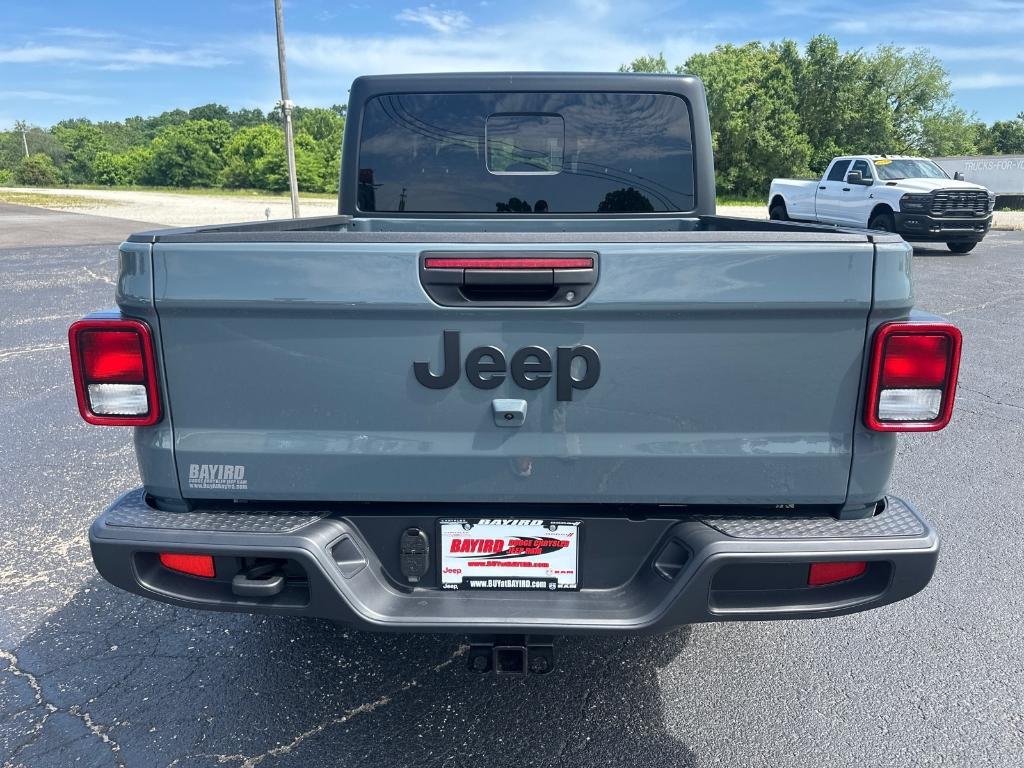 new 2025 Jeep Gladiator car, priced at $50,345