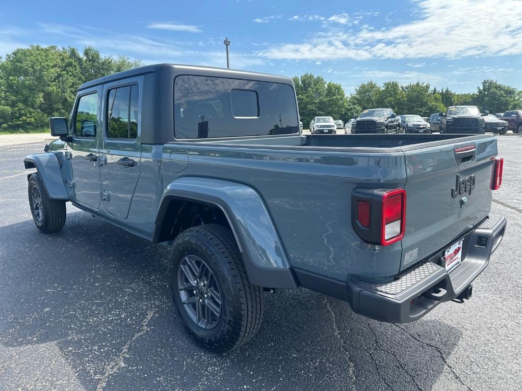 new 2025 Jeep Gladiator car, priced at $50,345