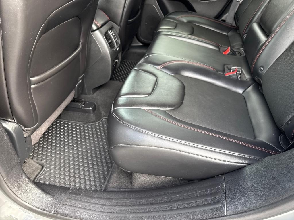 used 2019 Jeep Cherokee car, priced at $21,520
