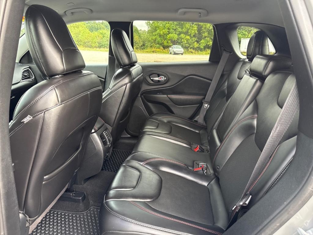 used 2019 Jeep Cherokee car, priced at $21,520