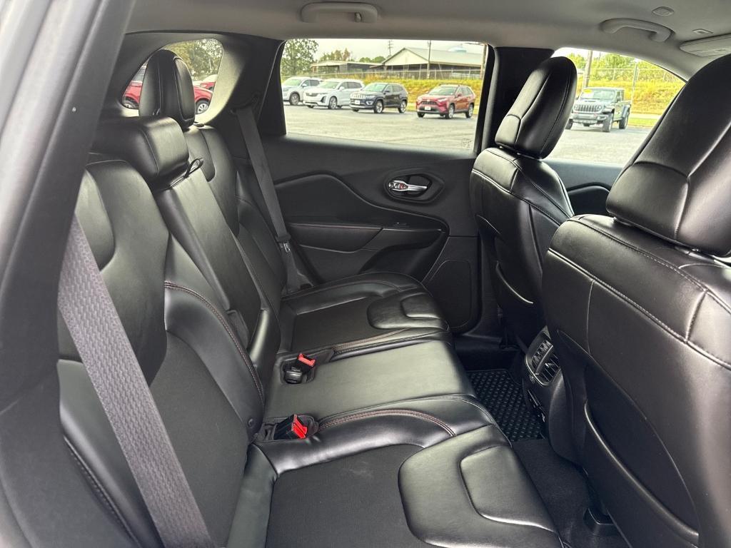 used 2019 Jeep Cherokee car, priced at $21,520