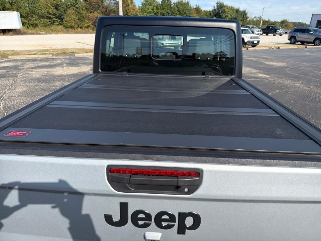 used 2023 Jeep Gladiator car, priced at $36,430