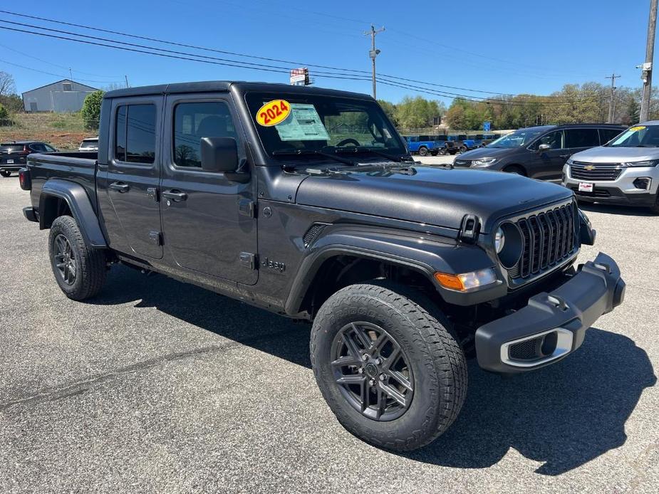 new 2024 Jeep Gladiator car, priced at $47,981