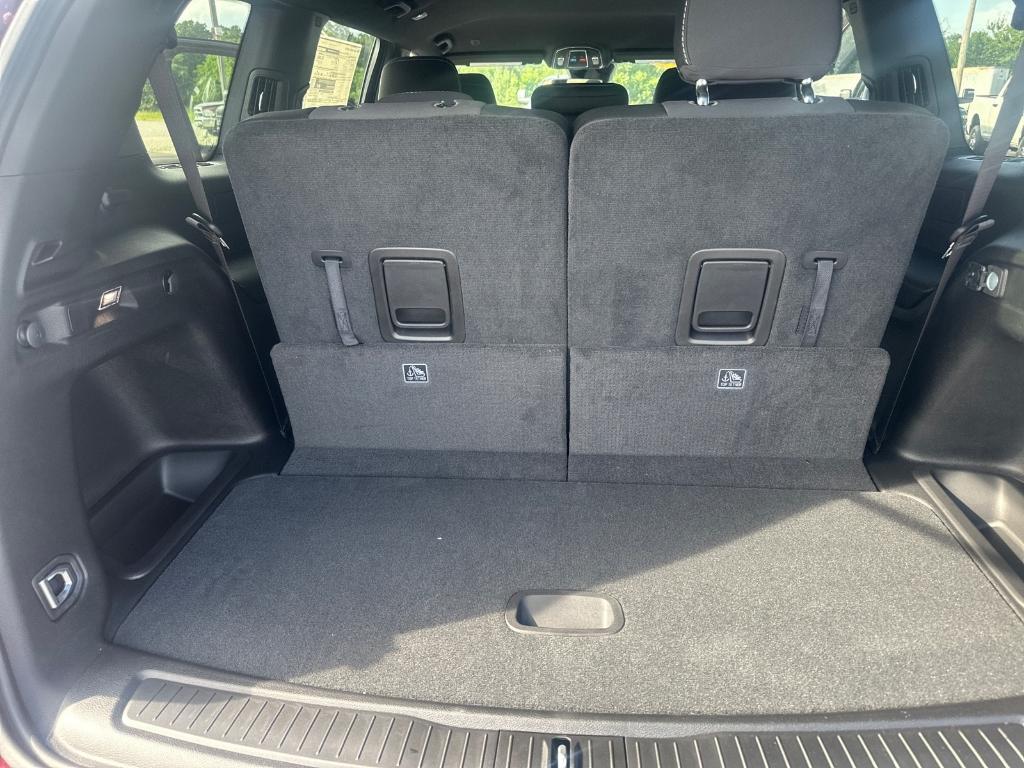 new 2025 Jeep Grand Cherokee L car, priced at $43,098