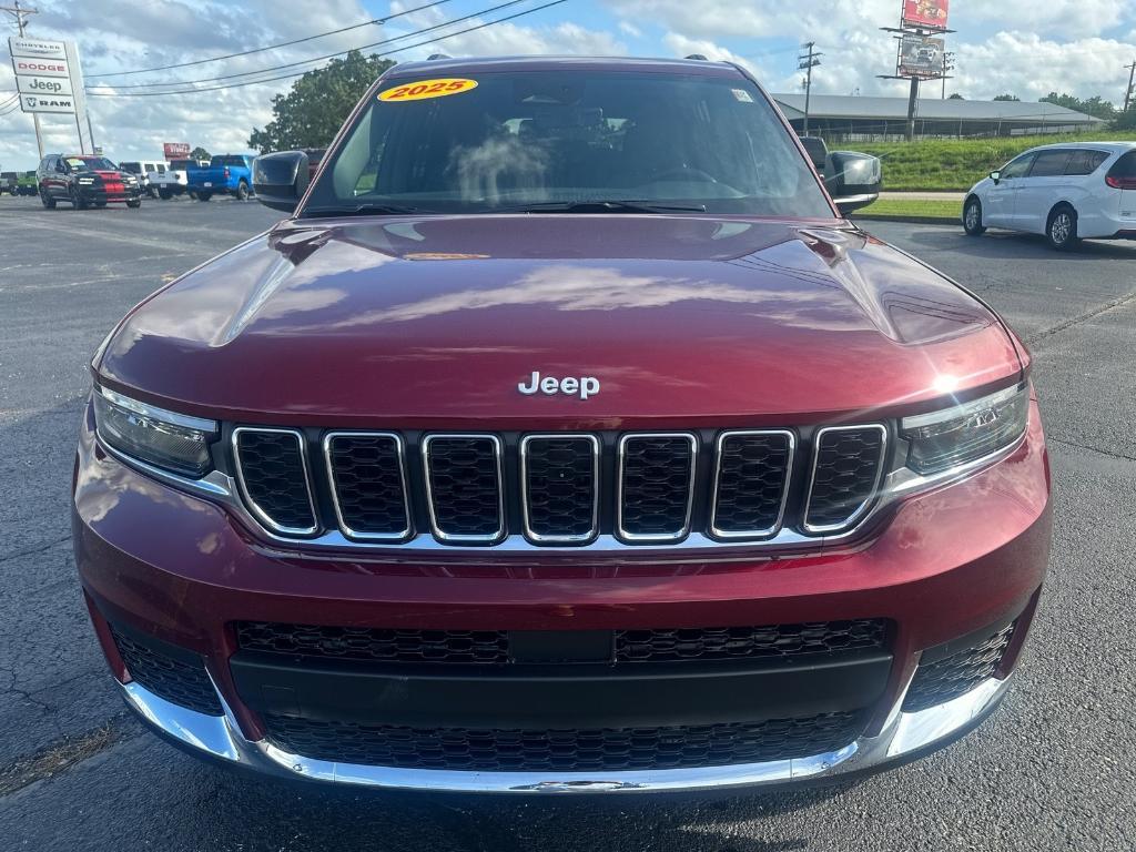 new 2025 Jeep Grand Cherokee L car, priced at $43,098