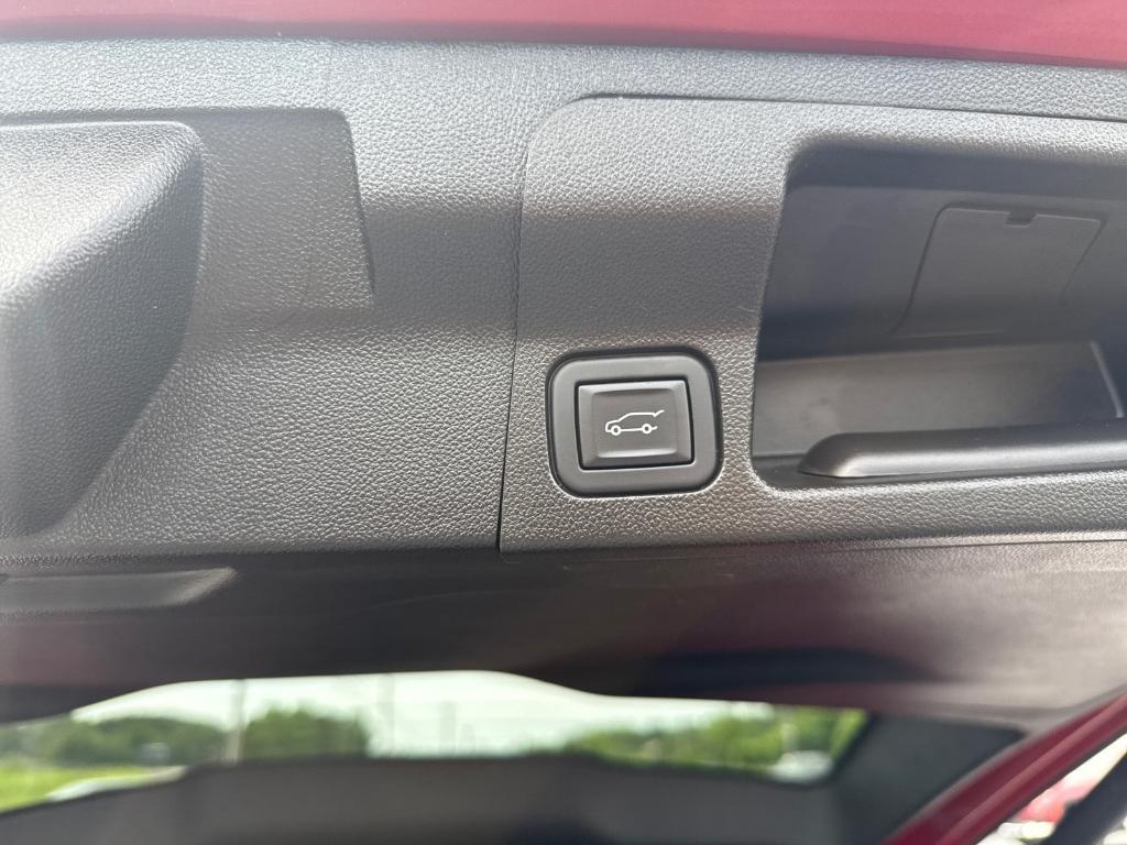 used 2023 GMC Acadia car, priced at $28,868
