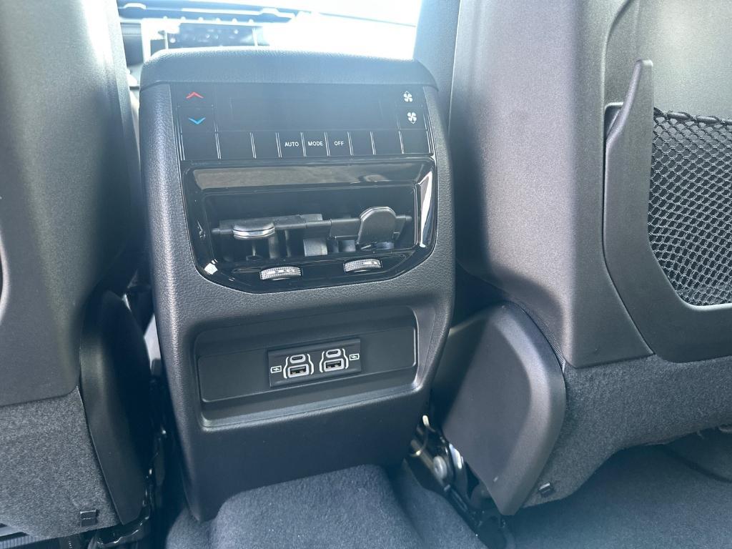 new 2025 Jeep Grand Cherokee L car, priced at $43,598