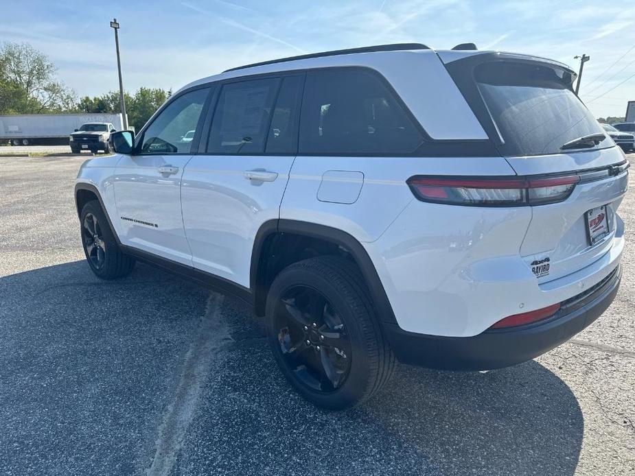 new 2024 Jeep Grand Cherokee car, priced at $47,303