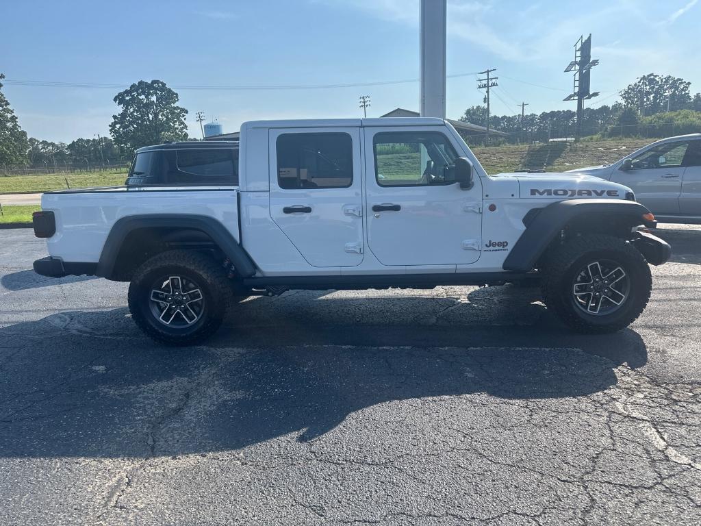 new 2025 Jeep Gladiator car, priced at $56,455