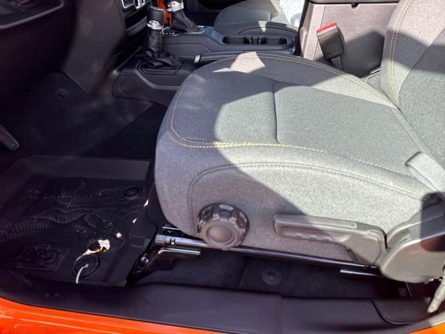 new 2025 Jeep Gladiator car, priced at $49,930