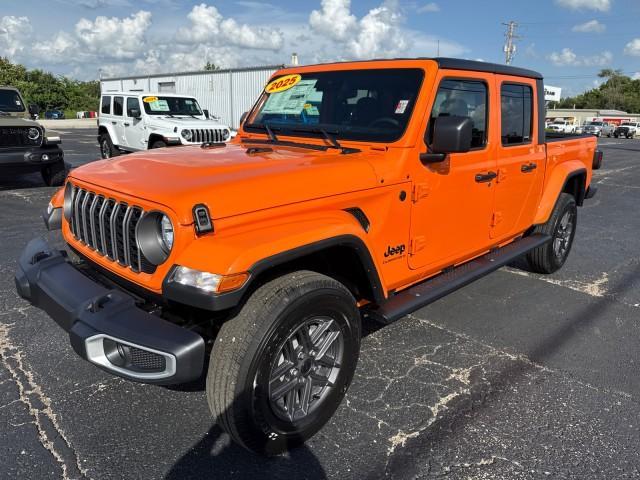 new 2025 Jeep Gladiator car, priced at $49,930