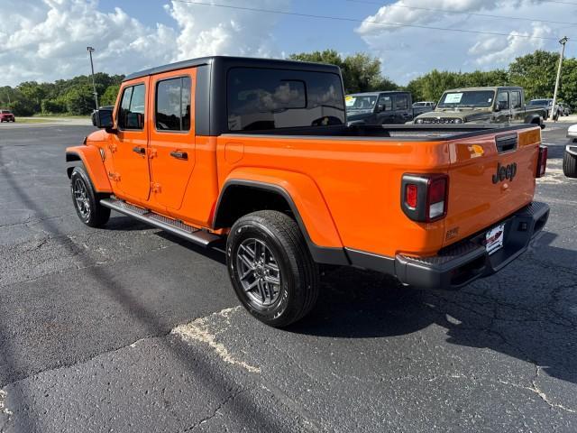 new 2025 Jeep Gladiator car, priced at $49,930