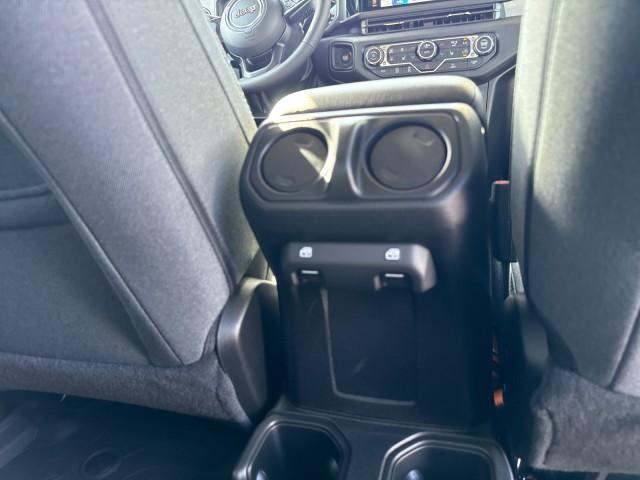 new 2025 Jeep Gladiator car, priced at $49,930