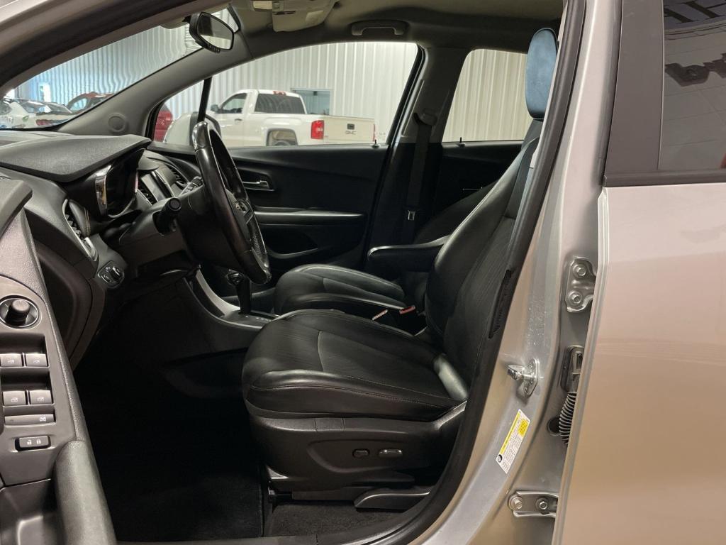 used 2021 Chevrolet Trax car, priced at $18,281