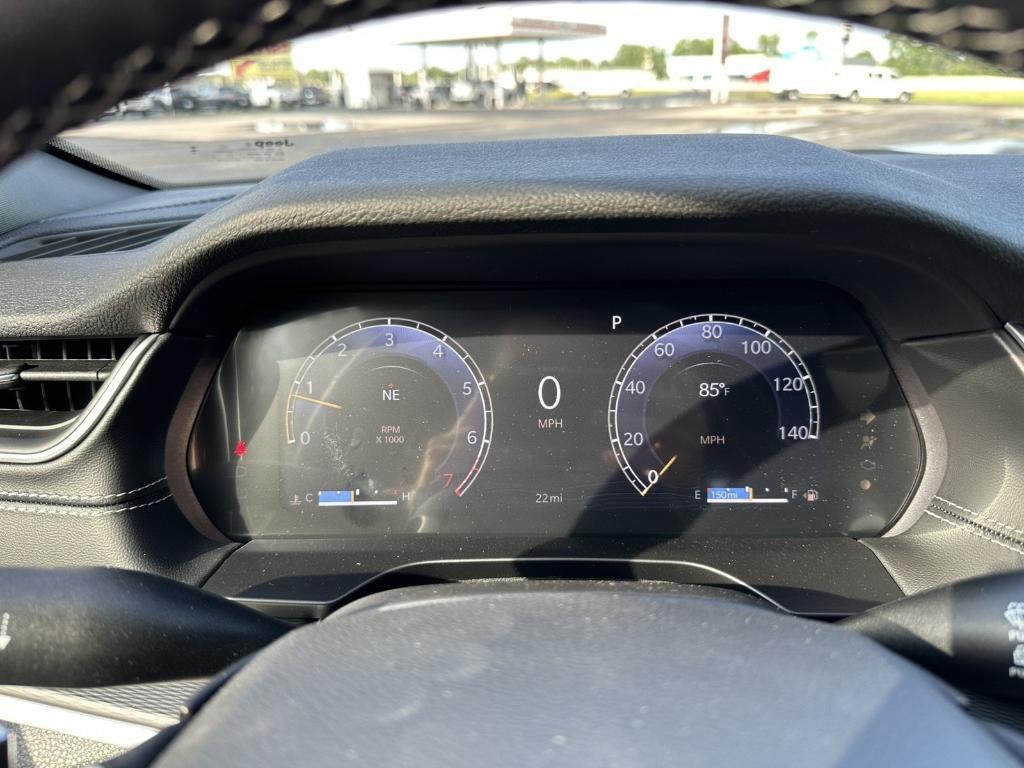 new 2025 Jeep Grand Cherokee car, priced at $47,598