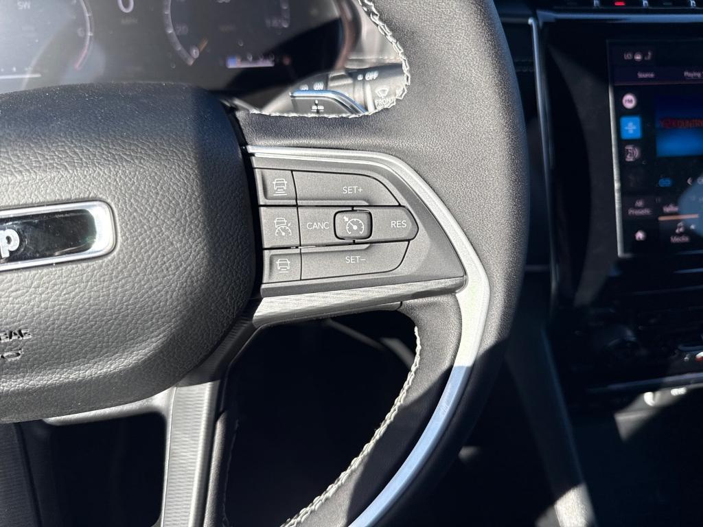 new 2025 Jeep Grand Cherokee car, priced at $47,598