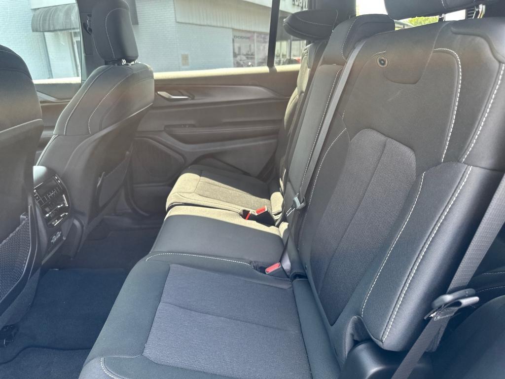 new 2025 Jeep Grand Cherokee L car, priced at $45,095