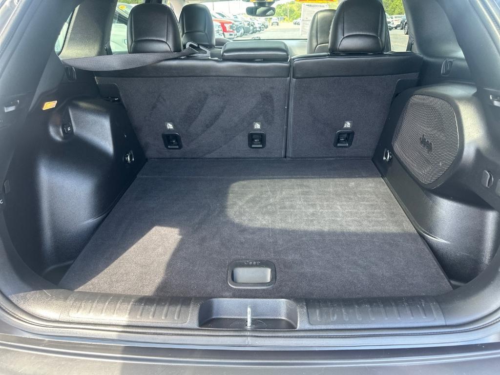 used 2022 Jeep Cherokee car, priced at $25,450