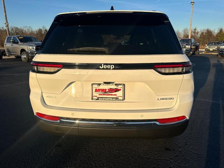 new 2025 Jeep Grand Cherokee car, priced at $42,075