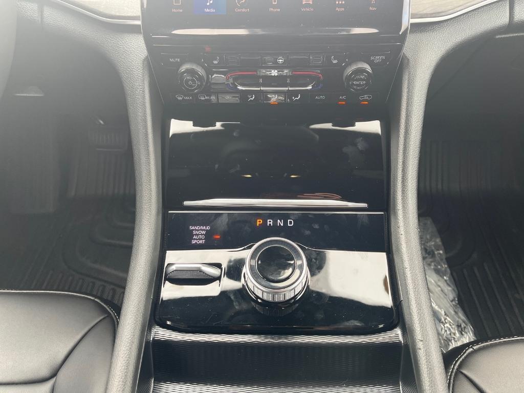 used 2024 Jeep Grand Cherokee car, priced at $42,810
