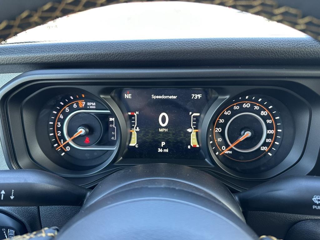 new 2025 Jeep Gladiator car, priced at $50,940