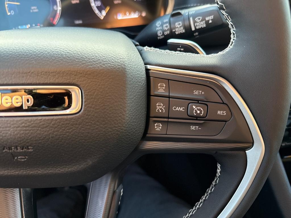new 2025 Jeep Grand Cherokee car, priced at $46,330