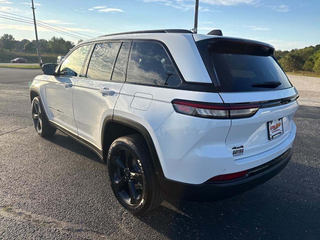 new 2025 Jeep Grand Cherokee car, priced at $46,330