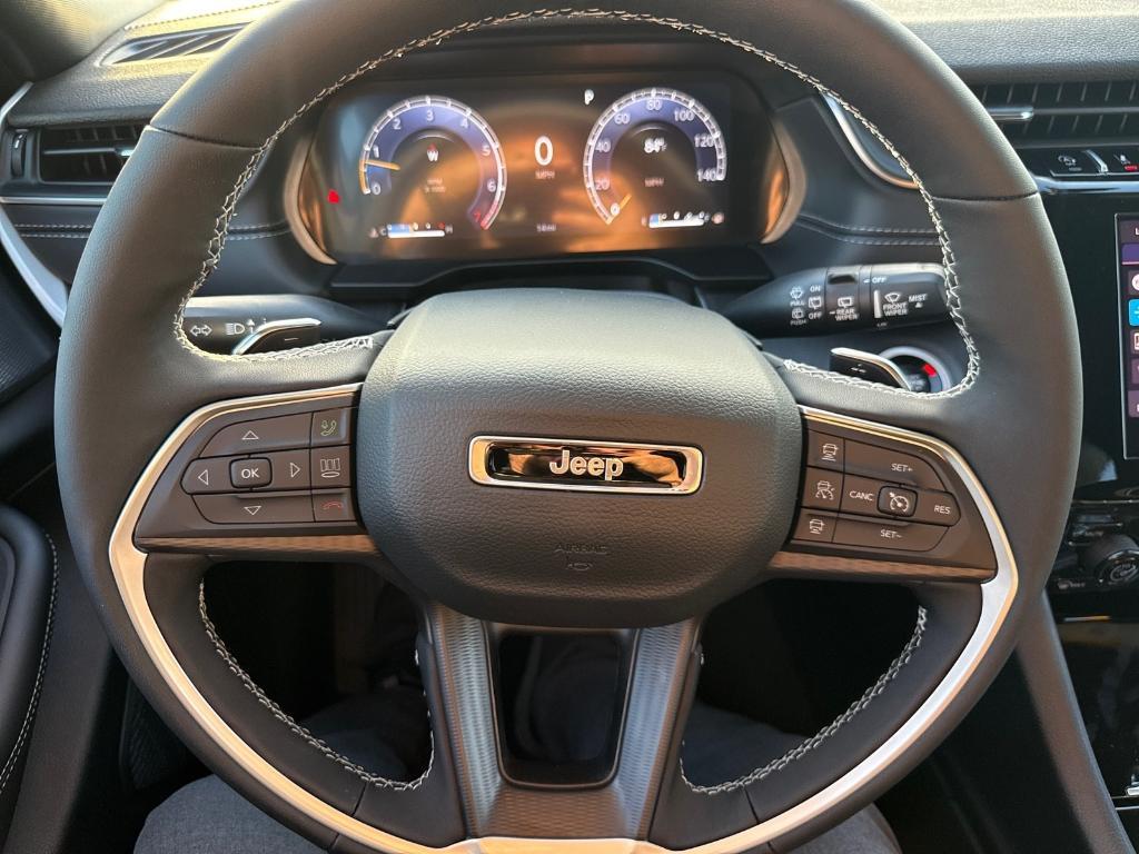 new 2025 Jeep Grand Cherokee car, priced at $46,330