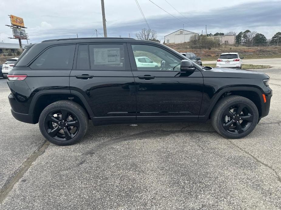 new 2024 Jeep Grand Cherokee car, priced at $47,898