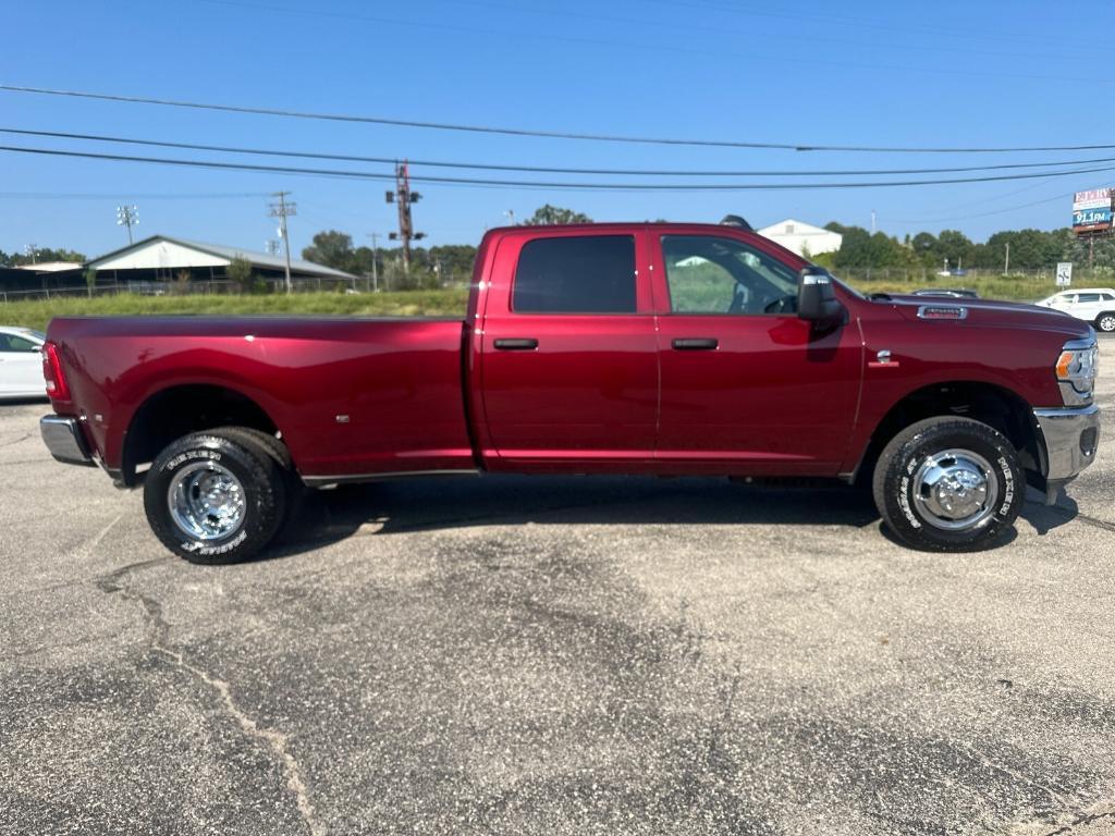 new 2024 Ram 3500 car, priced at $76,628