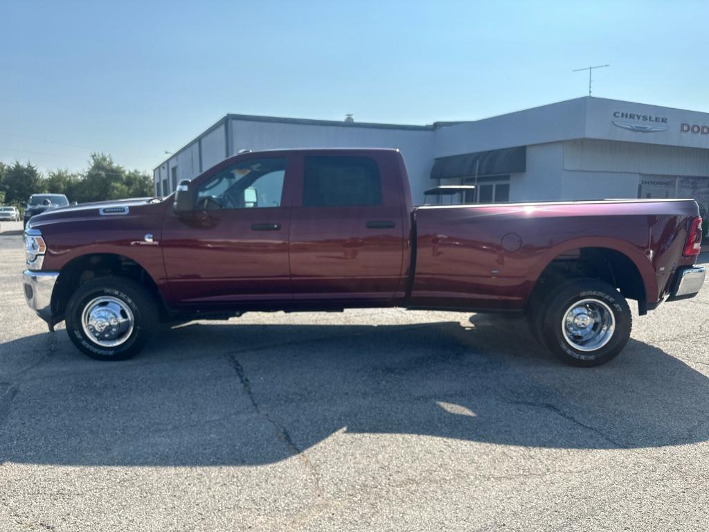 new 2024 Ram 3500 car, priced at $76,628