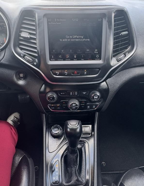 used 2023 Jeep Cherokee car, priced at $25,377