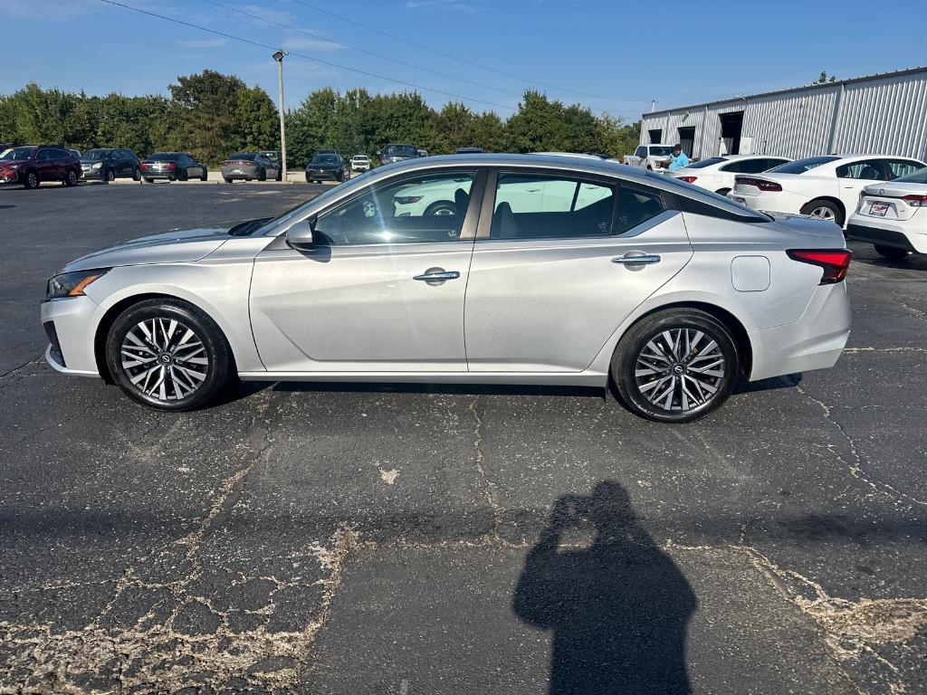 used 2023 Nissan Altima car, priced at $22,210