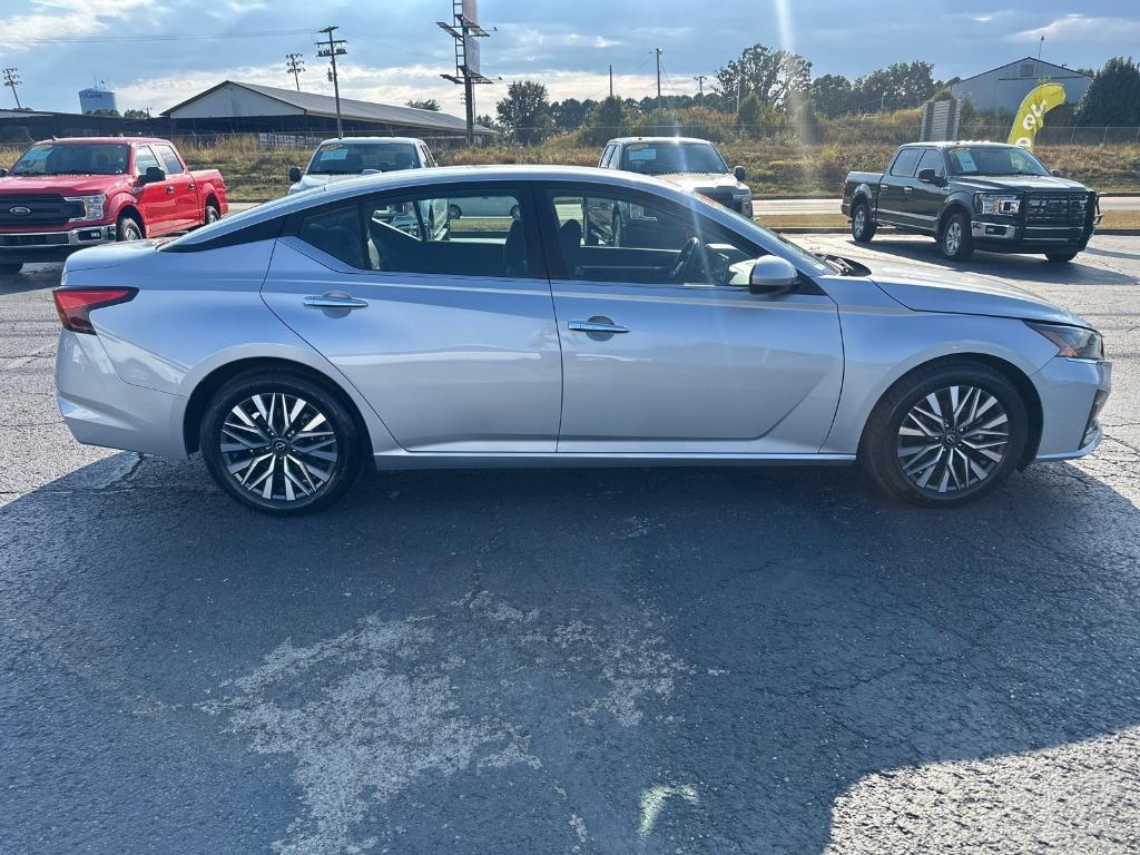 used 2023 Nissan Altima car, priced at $22,210