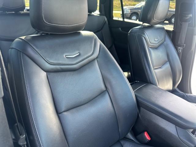 used 2022 Cadillac XT6 car, priced at $30,041