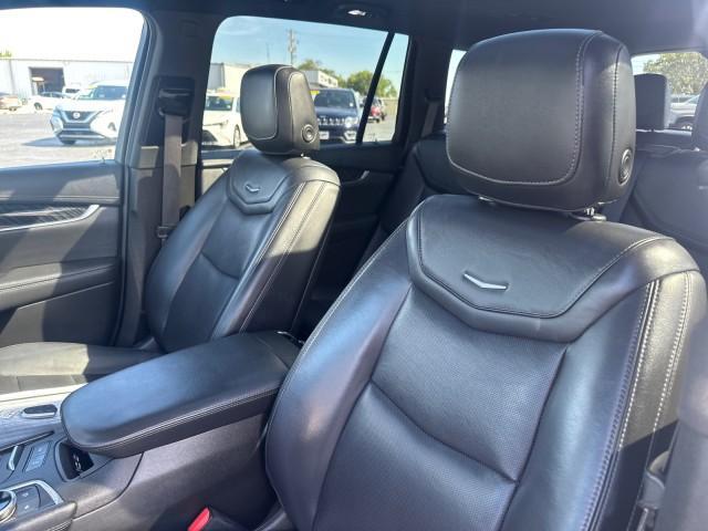 used 2022 Cadillac XT6 car, priced at $30,041