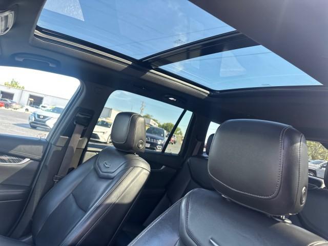 used 2022 Cadillac XT6 car, priced at $30,041