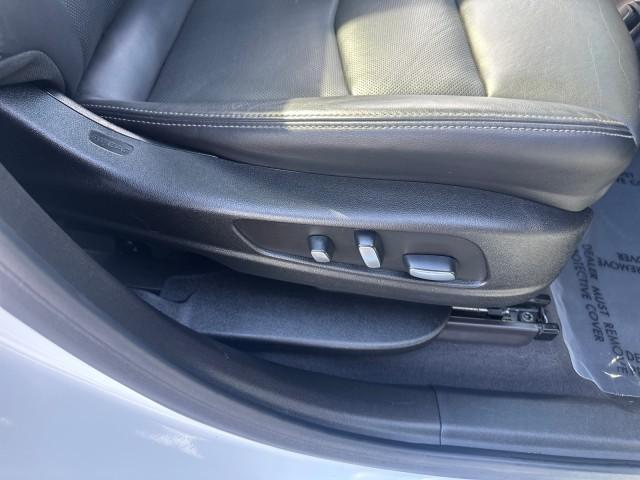 used 2022 Cadillac XT6 car, priced at $30,041