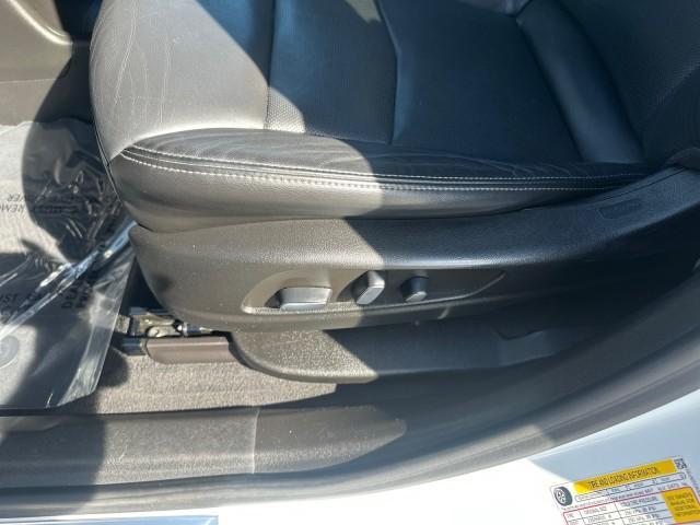 used 2022 Cadillac XT6 car, priced at $30,041