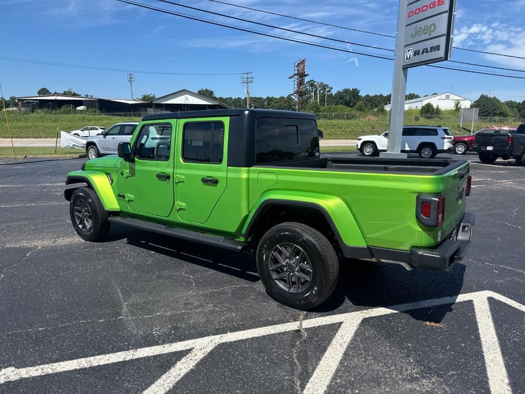 new 2025 Jeep Gladiator car, priced at $49,630